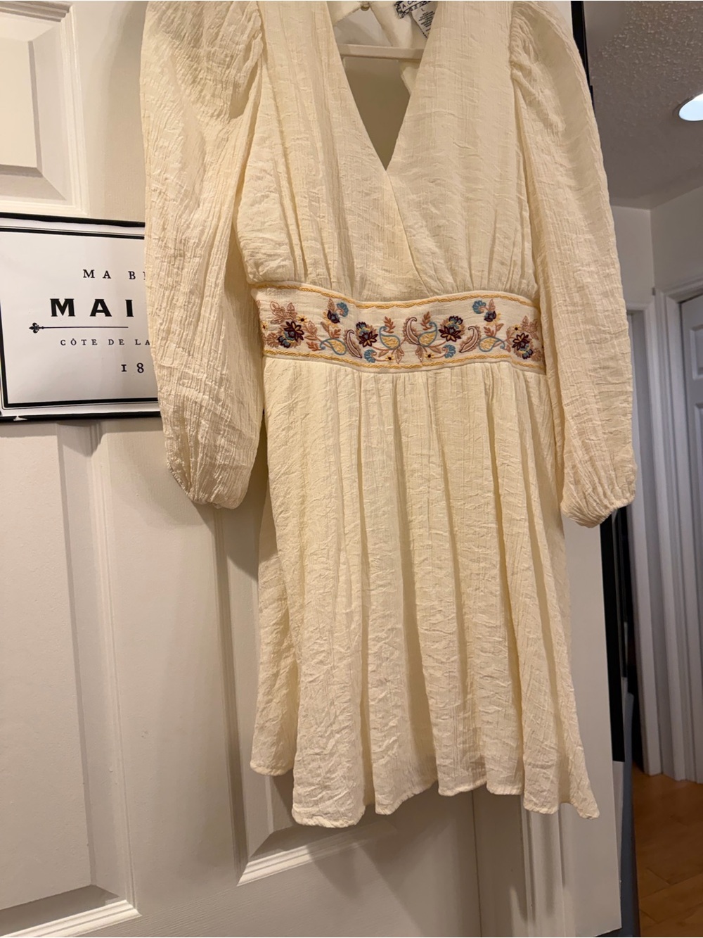A.Calin Boho Crepe Mini Dress Floral Embroidered Waist Cutout Back L